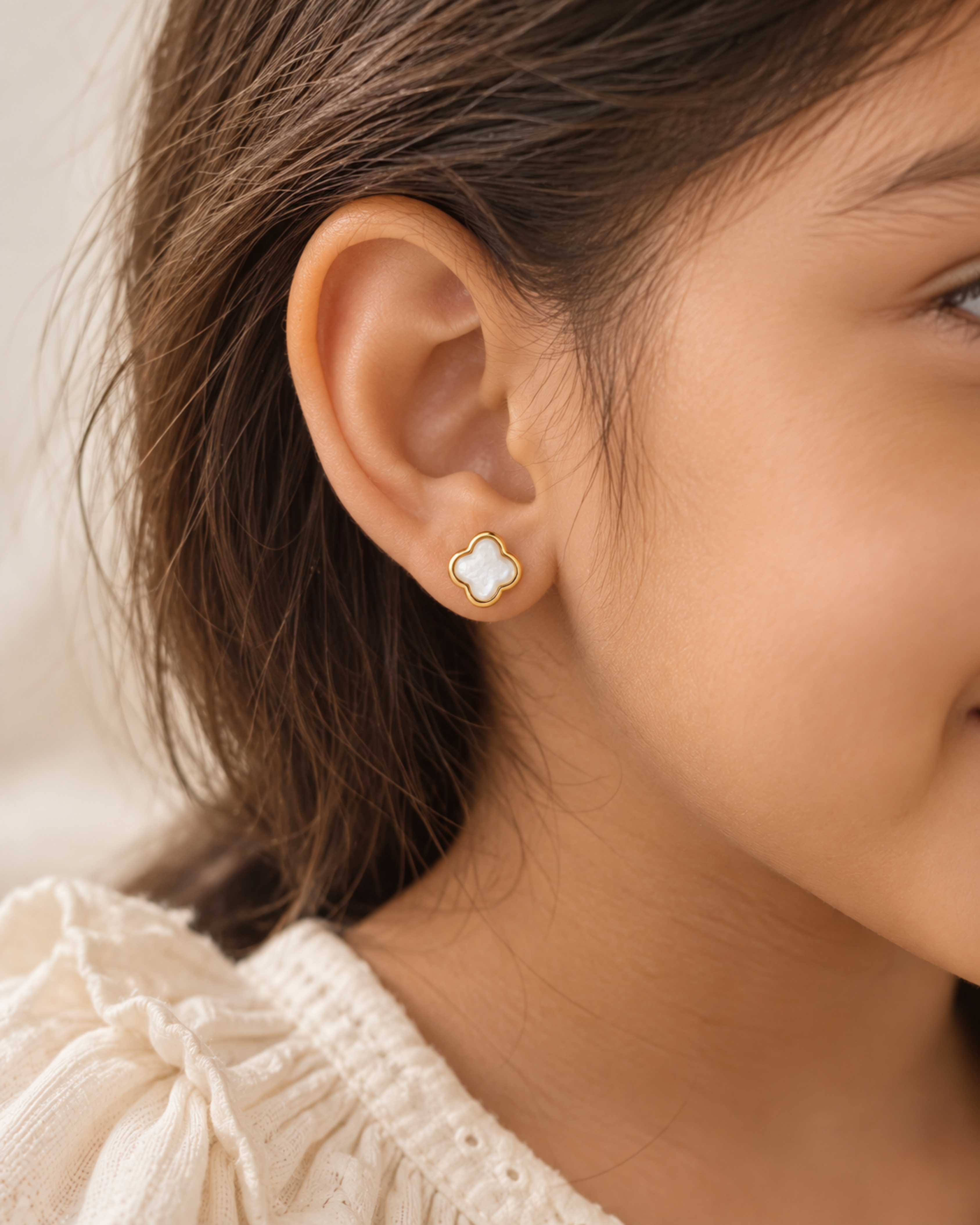 The Nacre Flora Studs