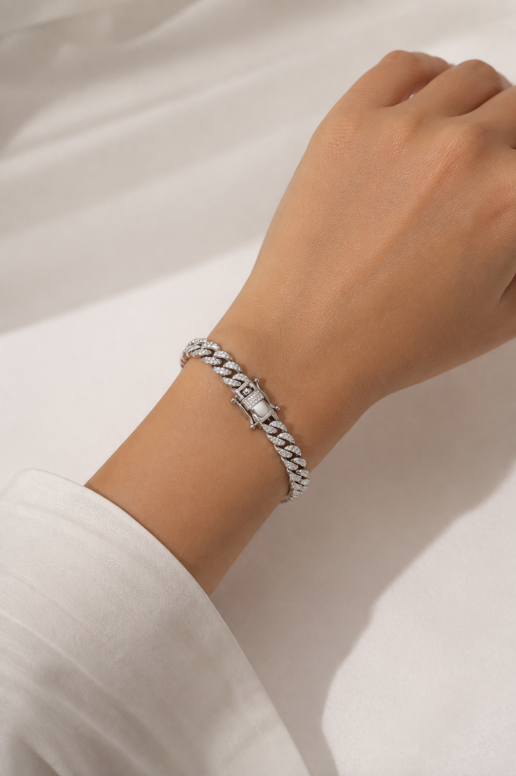 The Lumina Link Bracelet