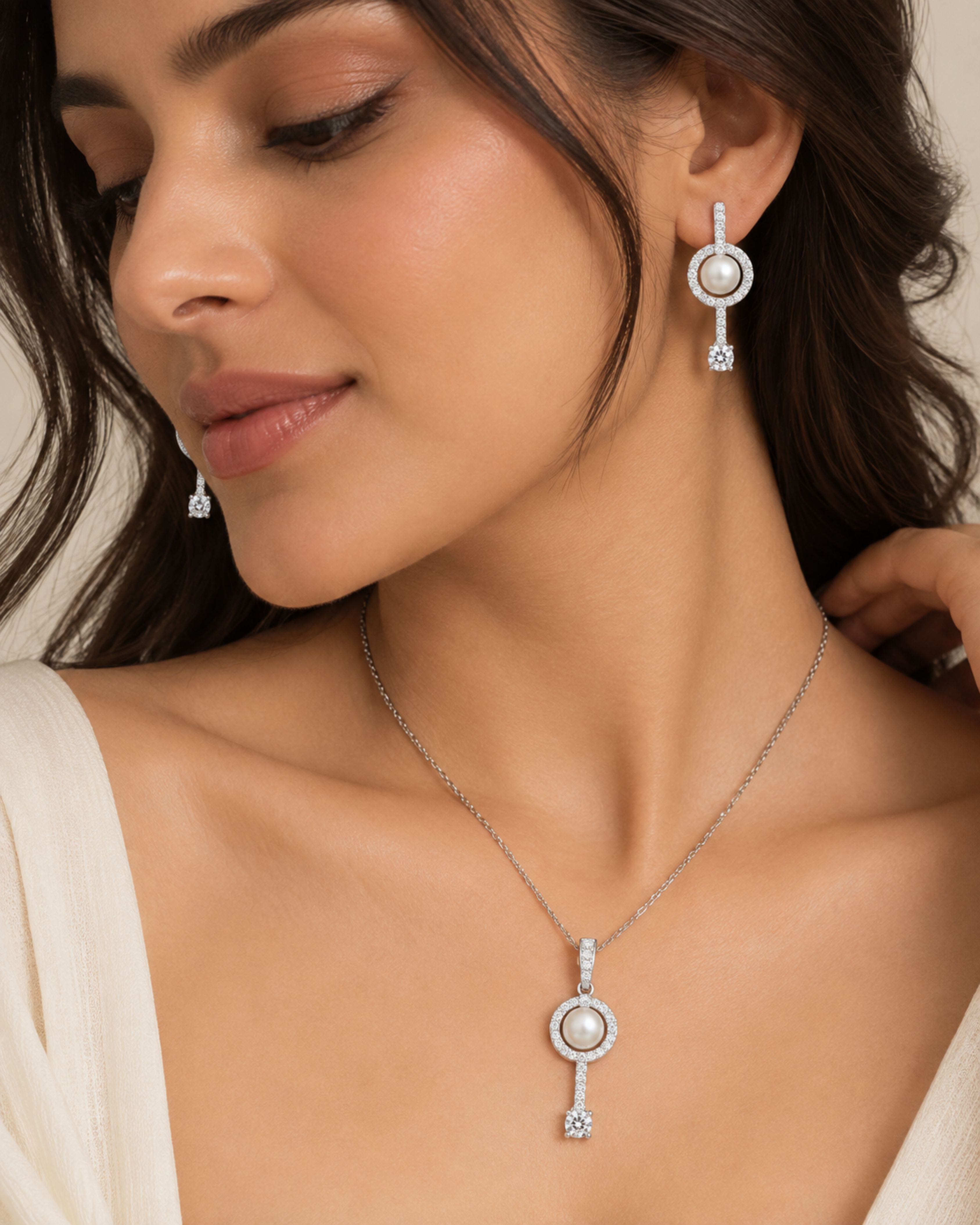 Isla Pearl Pendant Set
